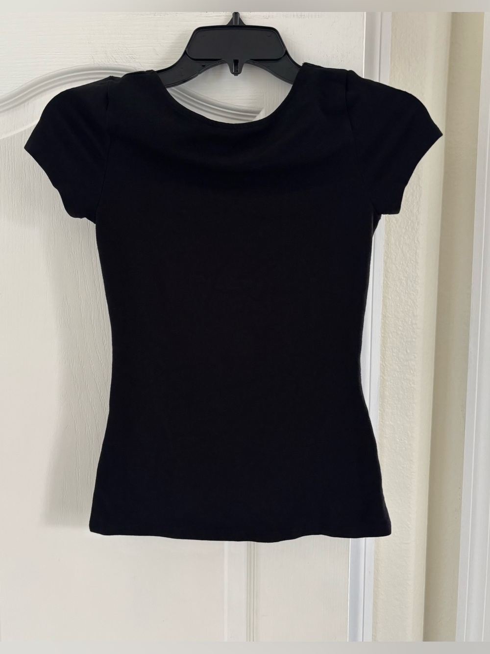 Women’s Express Black Short-Sleeve Fitted Tee